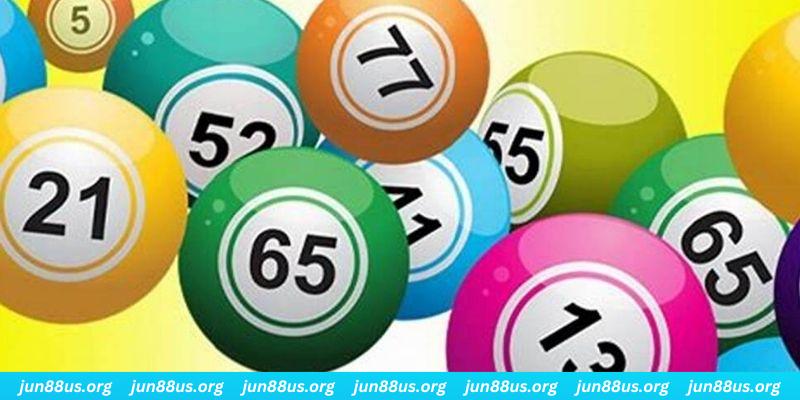 người chia bài trong casino gọi là gì